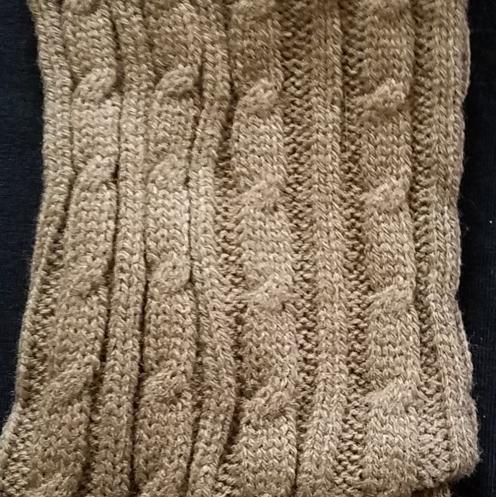 Tan cable knit leg warmers boot cuffs - Picture 4 of 5